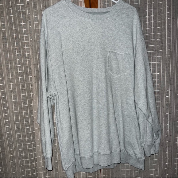 aerie Tops - grey Aerie crewneck